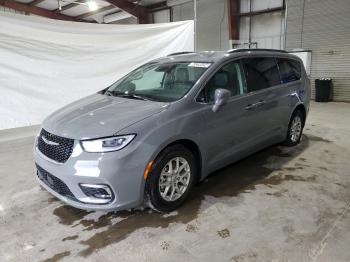  Salvage Chrysler Pacifica