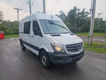  Salvage Mercedes-Benz Sprinter