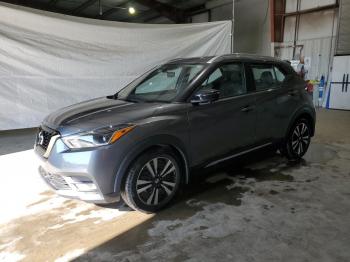  Salvage Nissan Kicks