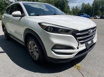  Salvage Hyundai TUCSON