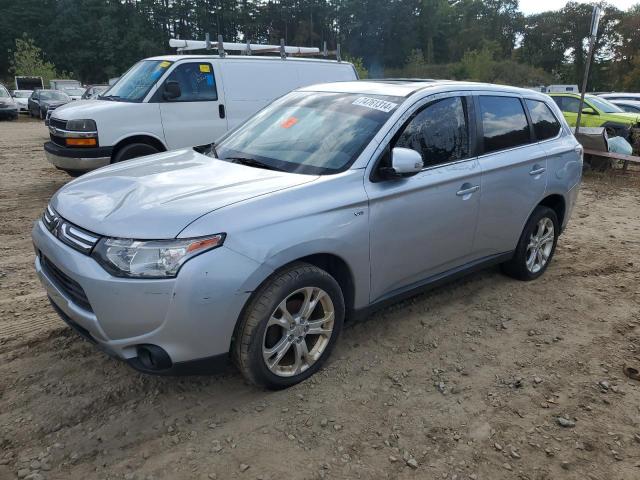  Salvage Mitsubishi Outlander