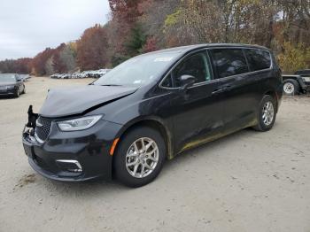  Salvage Chrysler Pacifica