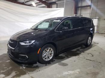  Salvage Chrysler Pacifica