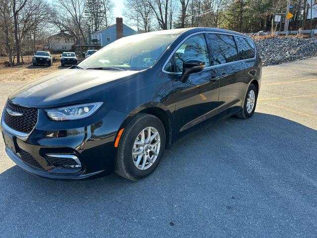  Salvage Chrysler Pacifica