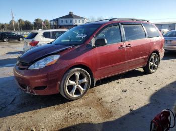  Salvage Toyota Sienna