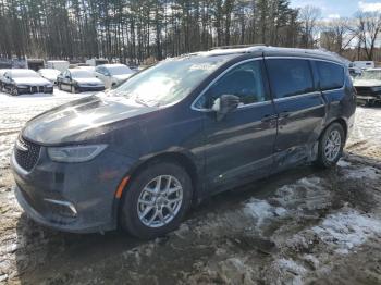  Salvage Chrysler Pacifica