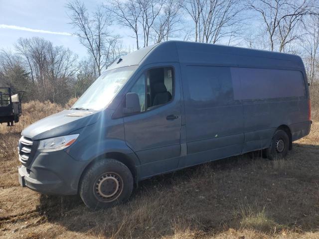  Salvage Mercedes-Benz Sprinter