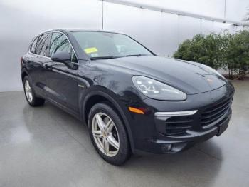  Salvage Porsche Cayenne