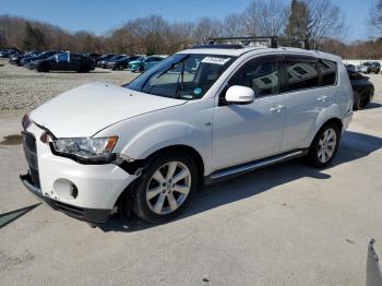  Salvage Mitsubishi Outlander