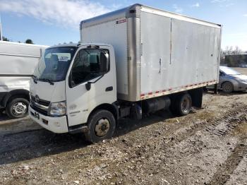  Salvage Hino 195