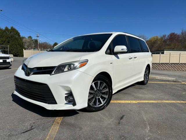  Salvage Toyota Sienna