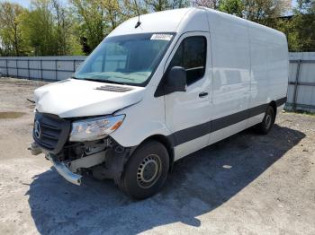  Salvage Mercedes-Benz Sprinter