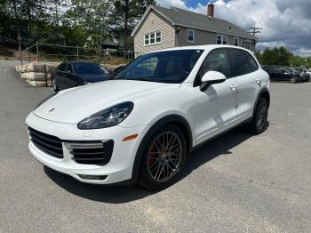  Salvage Porsche Cayenne
