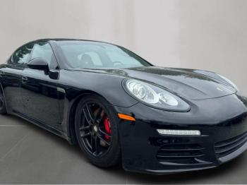  Salvage Porsche Panamera