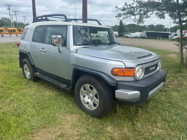  Salvage Toyota FJ Cruiser