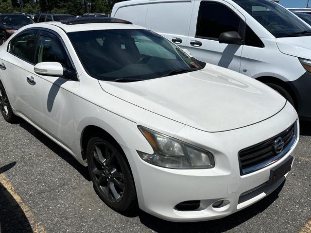  Salvage Nissan Maxima