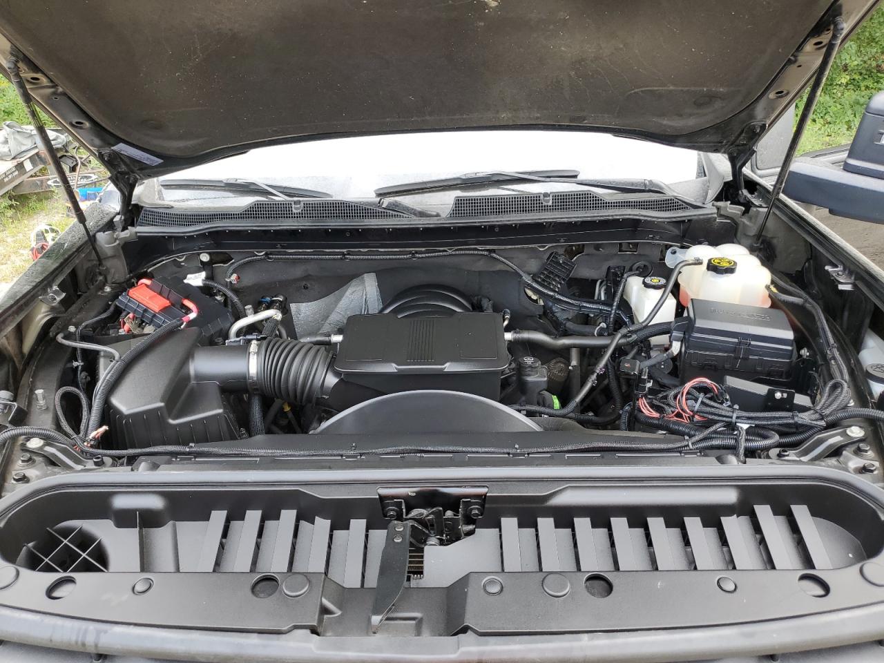 Chevrolet Silverado K2500 Custom Image 11