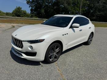  Salvage Maserati Levante S