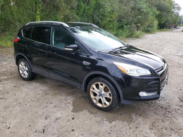 Ford Escape Titanium Image 3