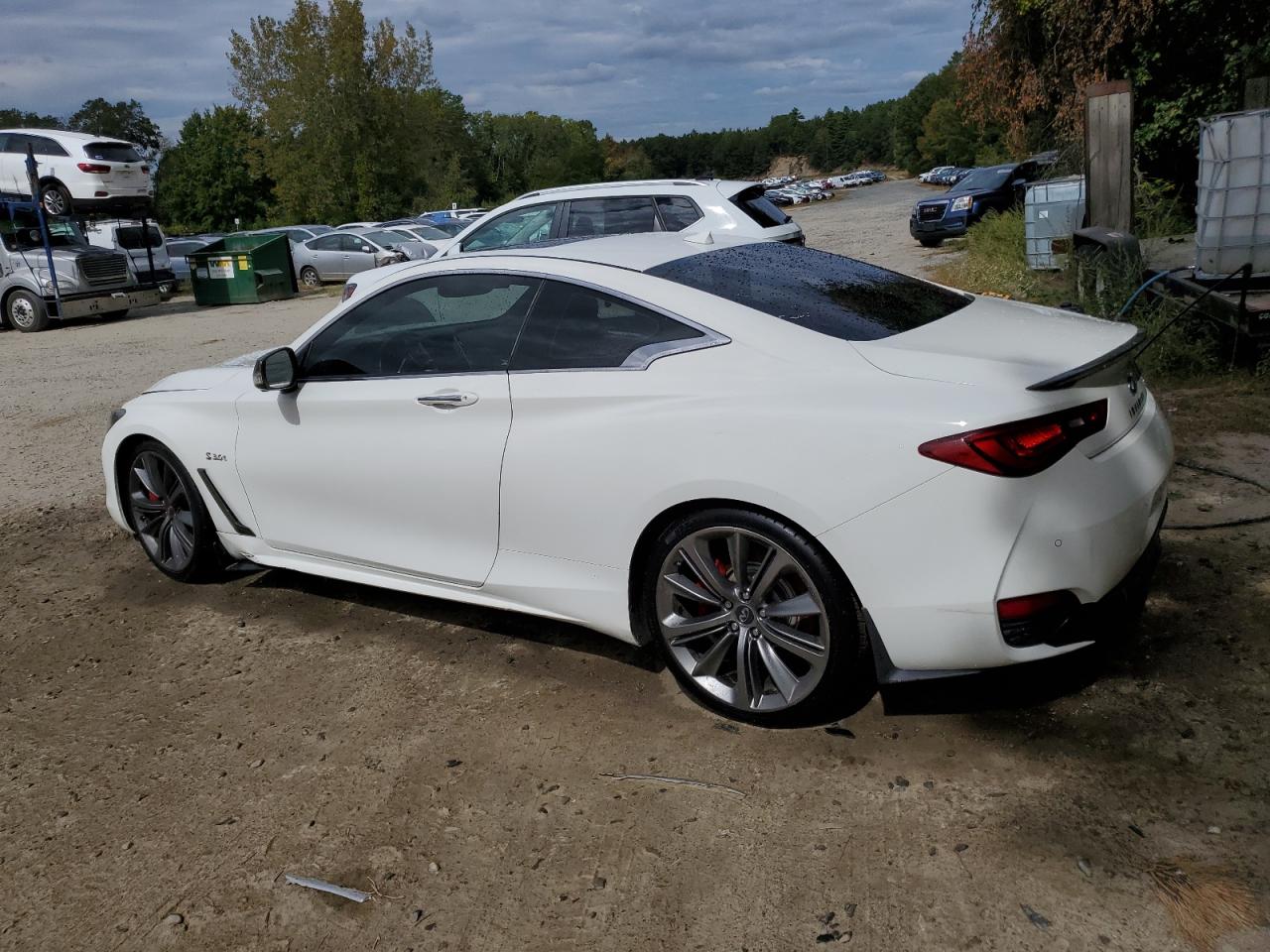 INFINITI Q60 Red Sport 400 Image 2