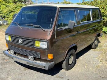  Salvage Volkswagen Minivan