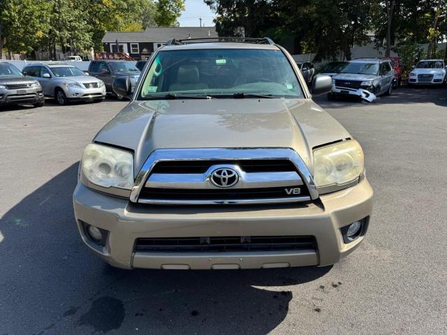 Toyota 4Runner Sr5 Image 3