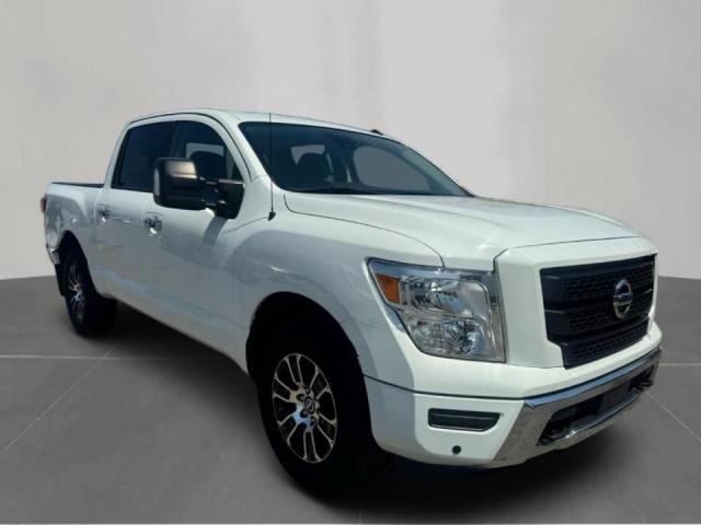  Salvage Nissan Titan