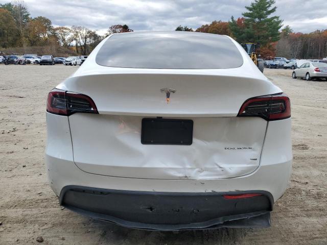 Tesla Model Y Image 10