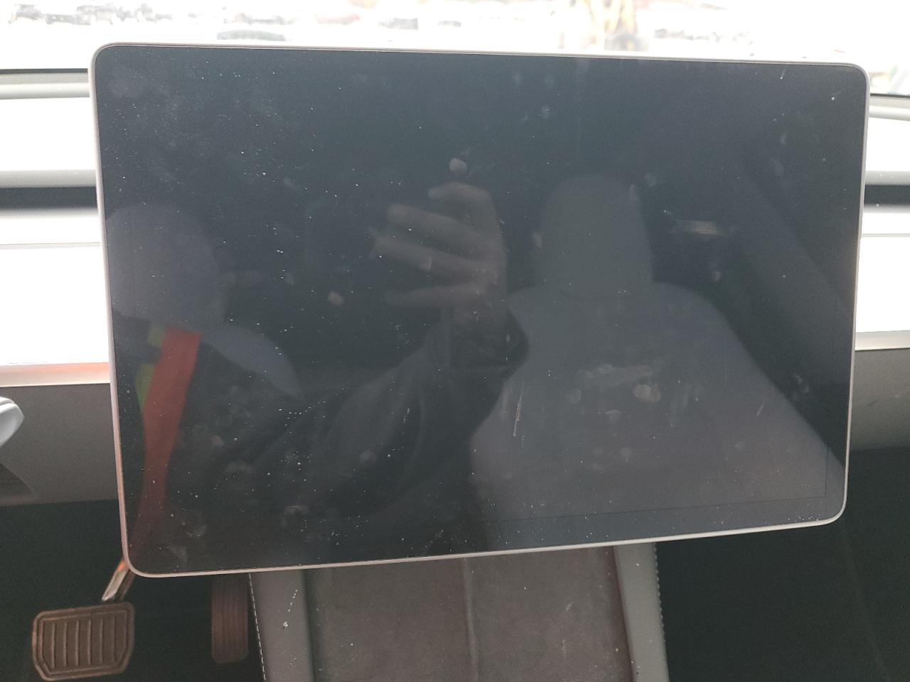 Tesla Model Y Image 11