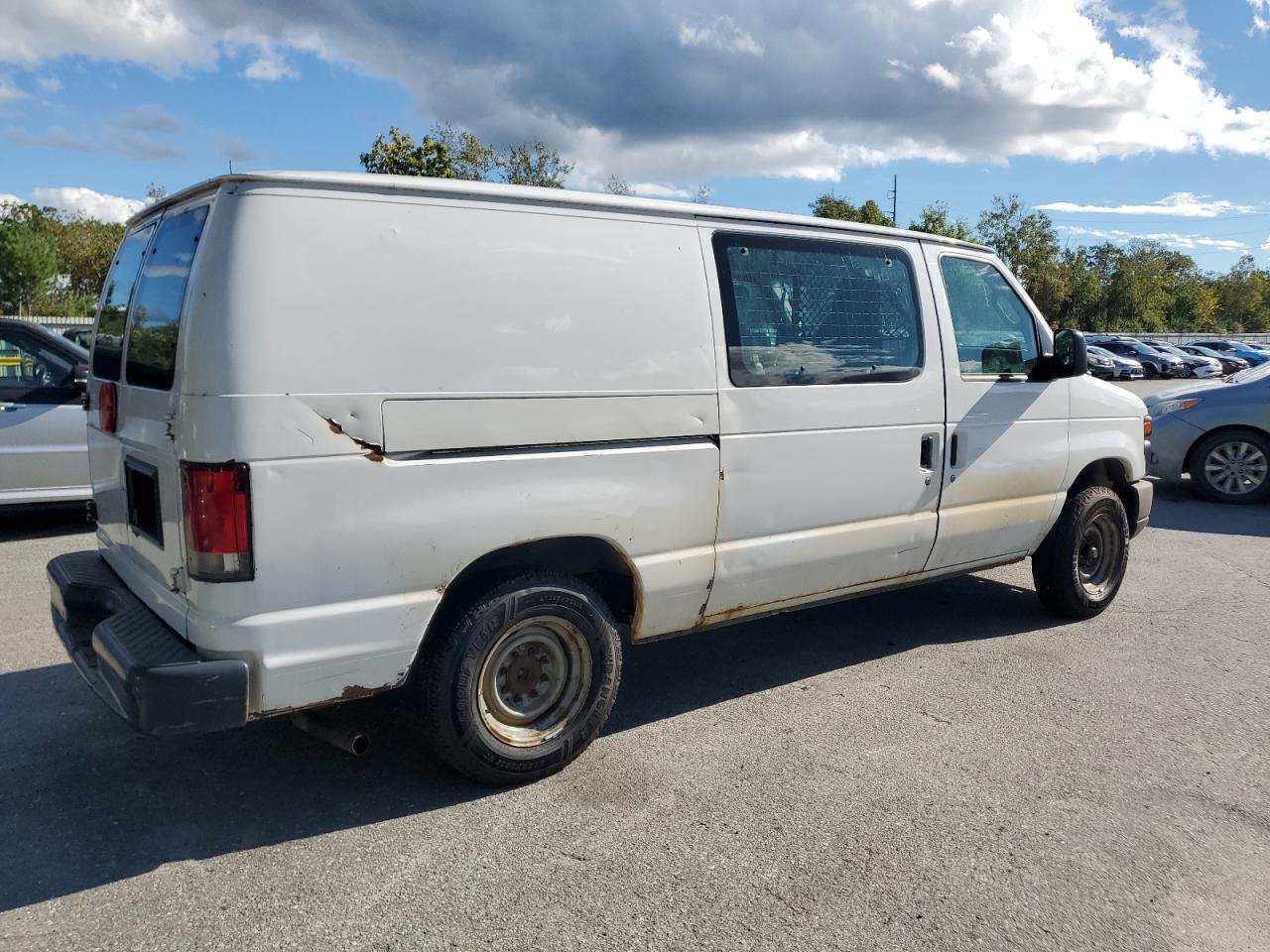 Ford Econoline E150 Van Image 3