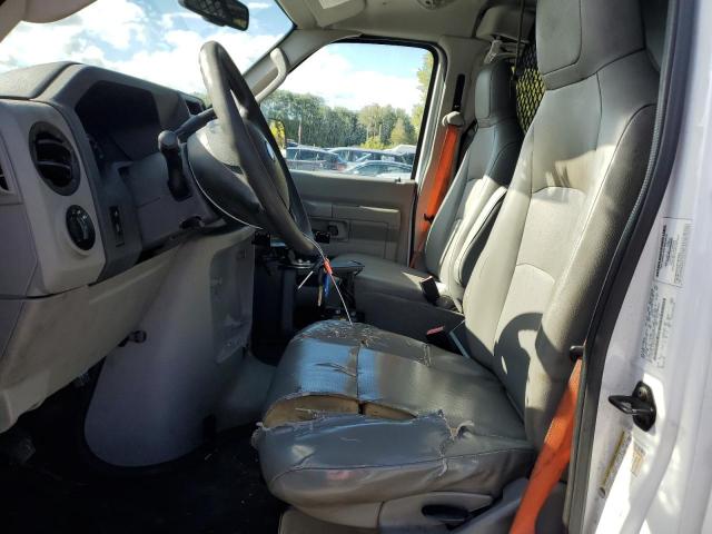 Ford Econoline E150 Van Image 12