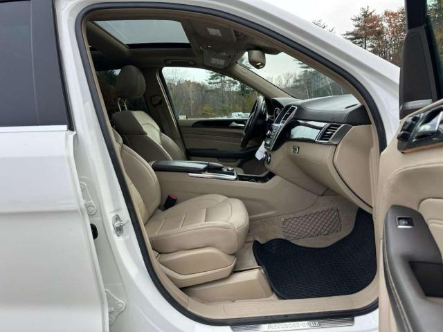 Mercedes-Benz M-Class 400 4matic Image 3