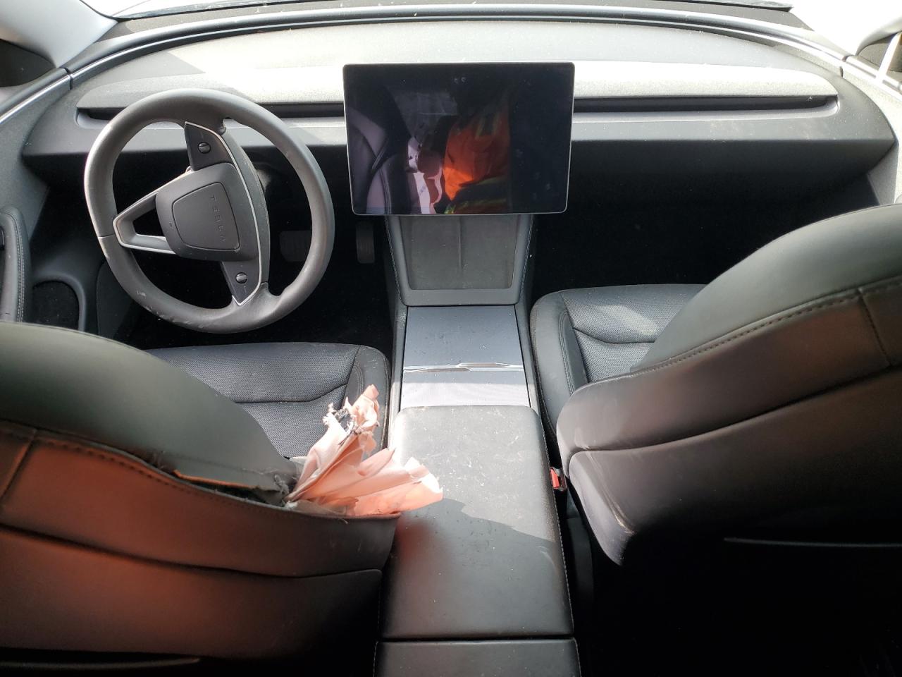 Tesla Model 3 Image 12