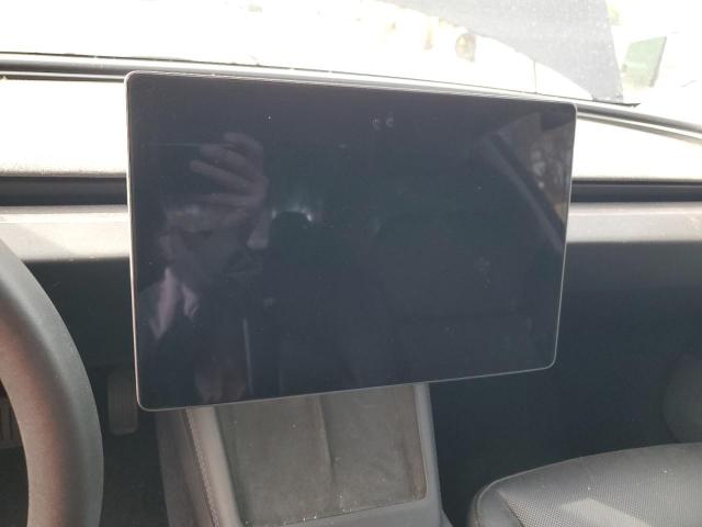 Tesla Model 3 Image 6