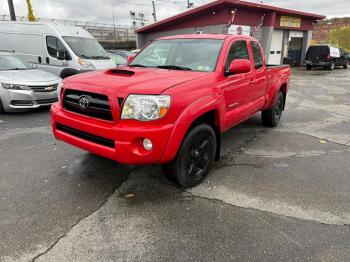  Salvage Toyota Tacoma