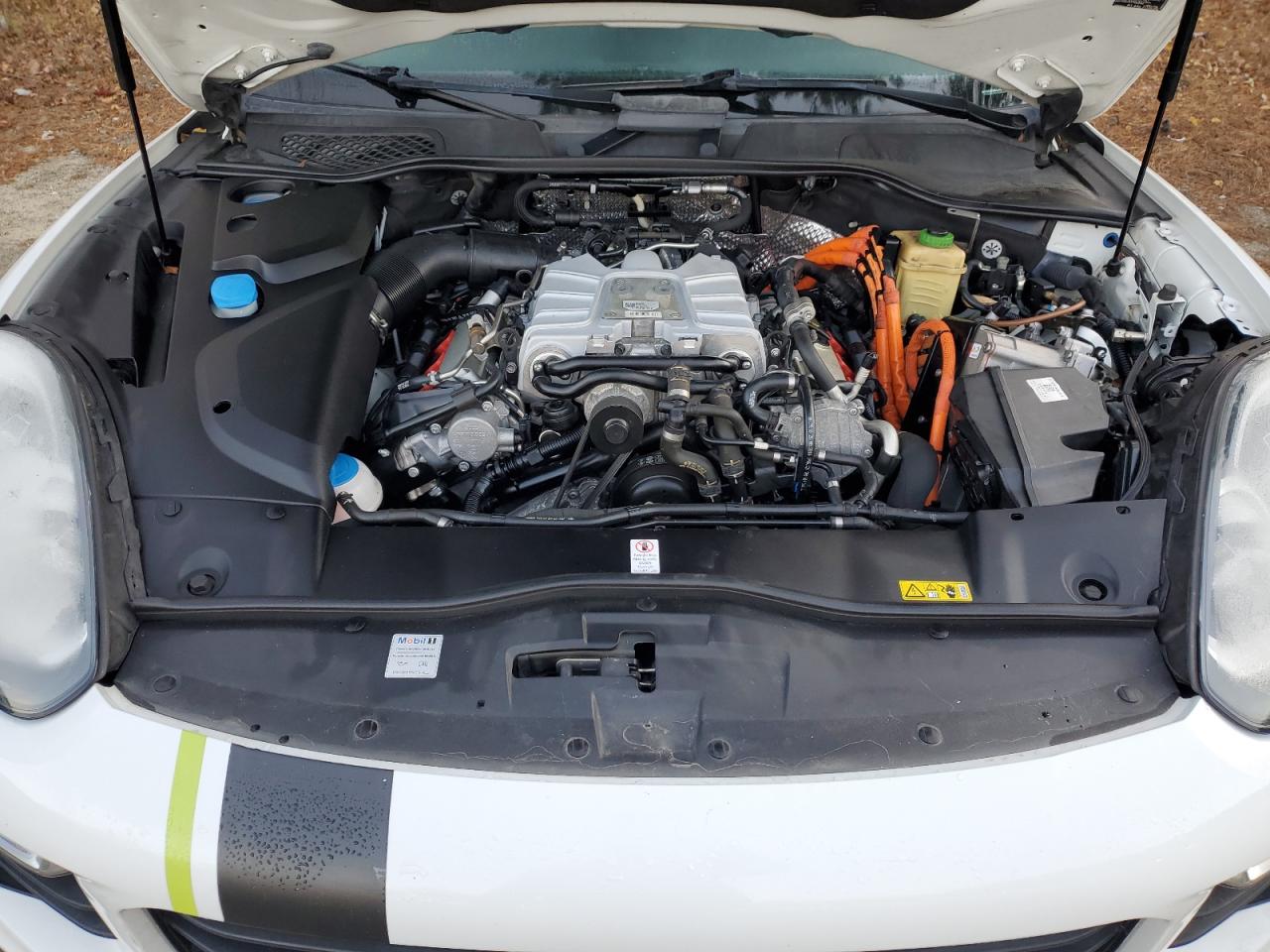 Porsche Cayenne Se Hybrid Platinum Image 3