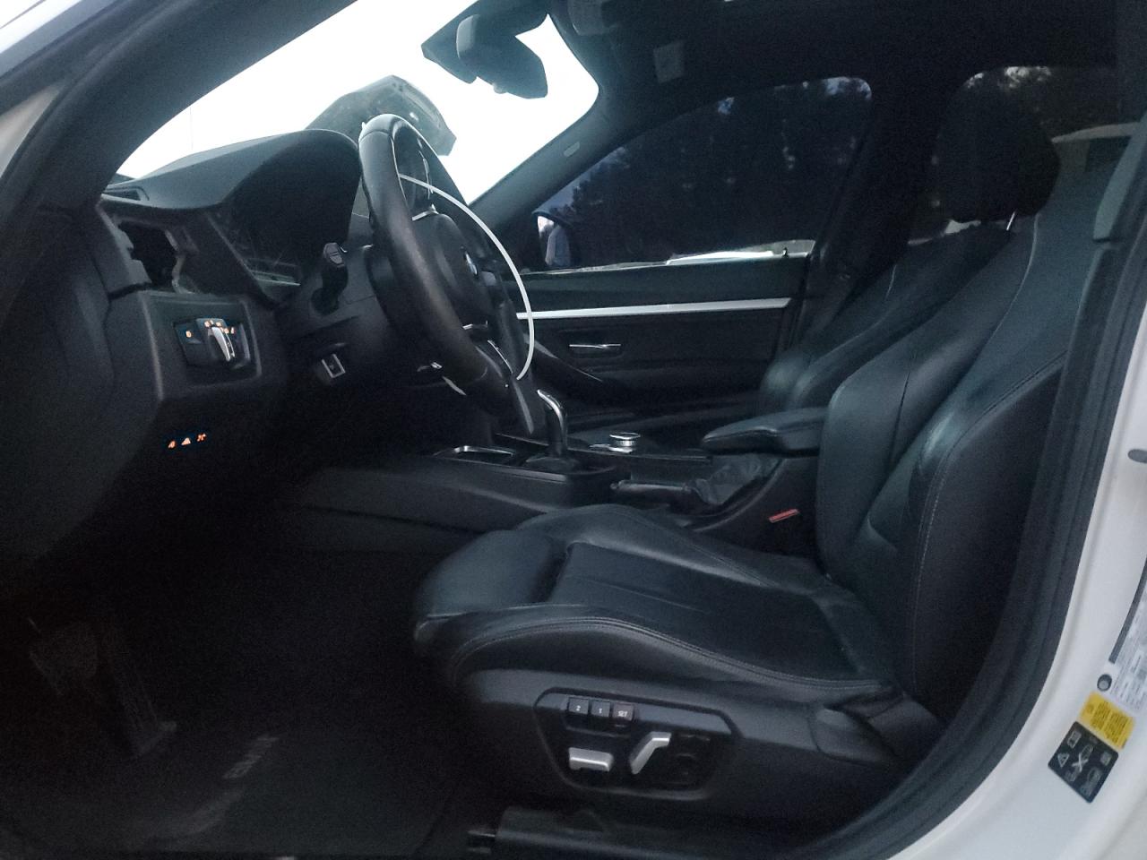 BMW 3 Series Xigt Image 4