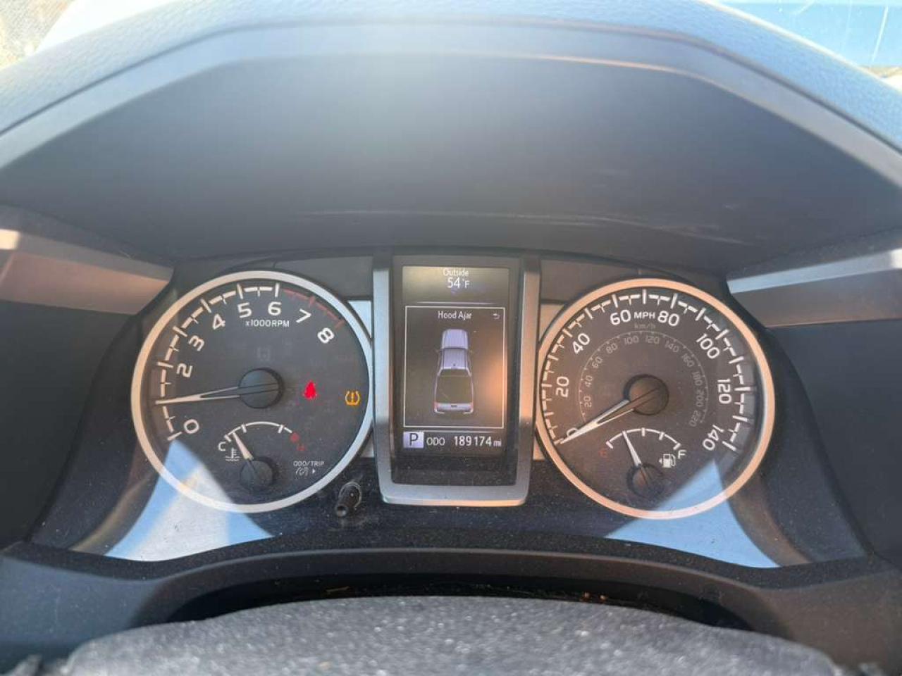 Toyota Tacoma Double Cab Image 8