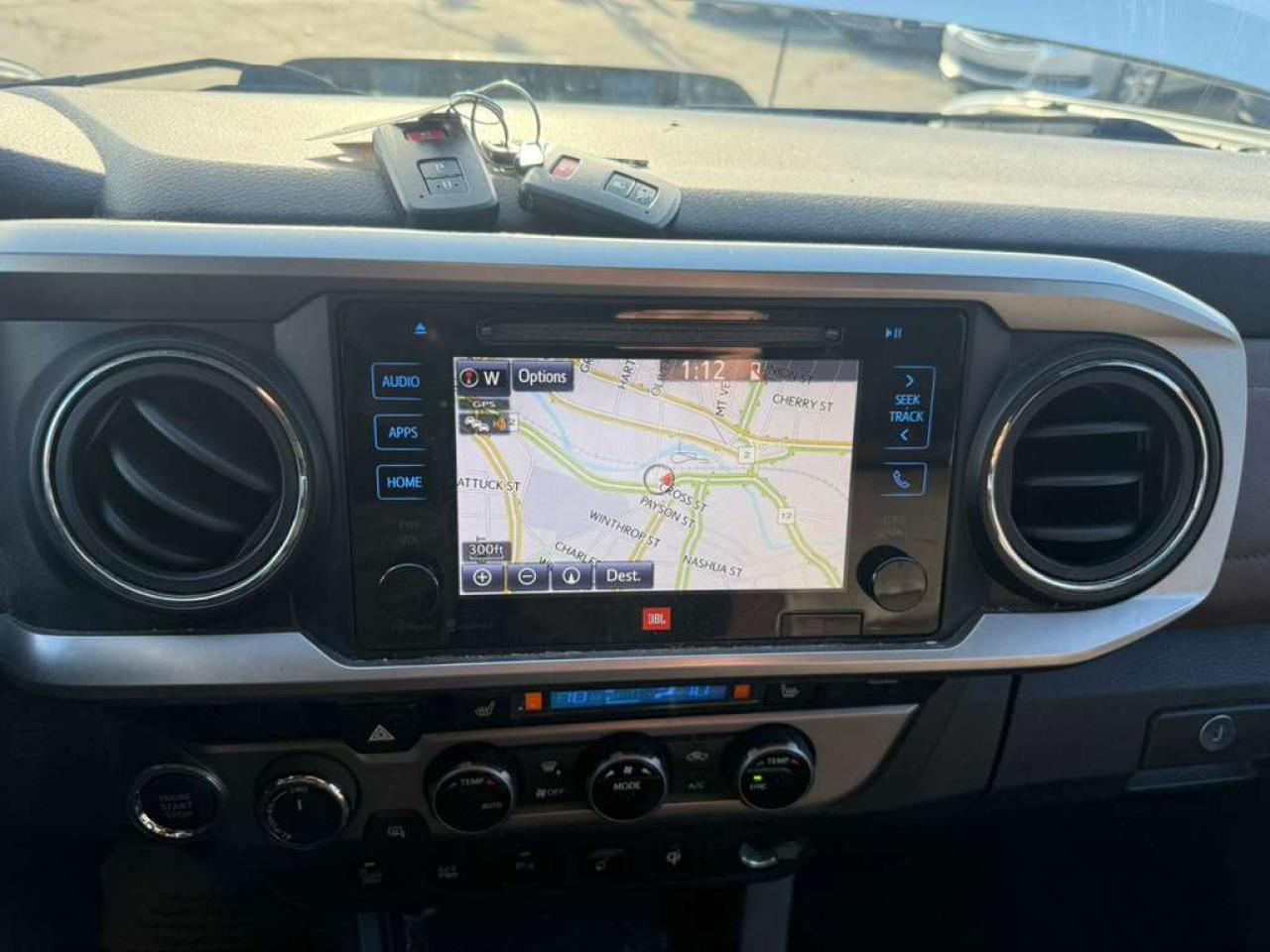 Toyota Tacoma Double Cab Image 9