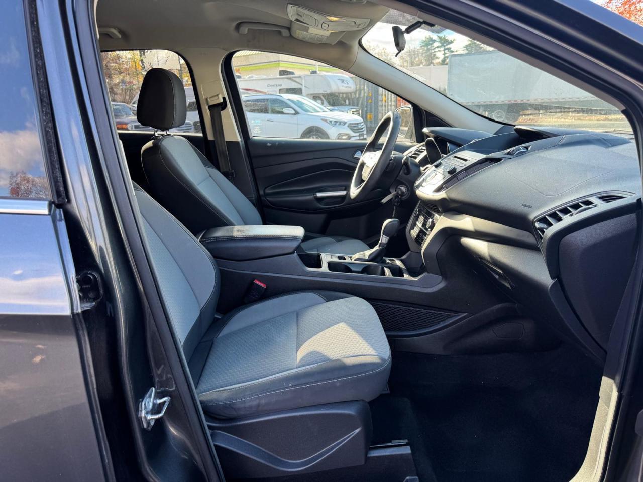 Ford Escape Se Image 3