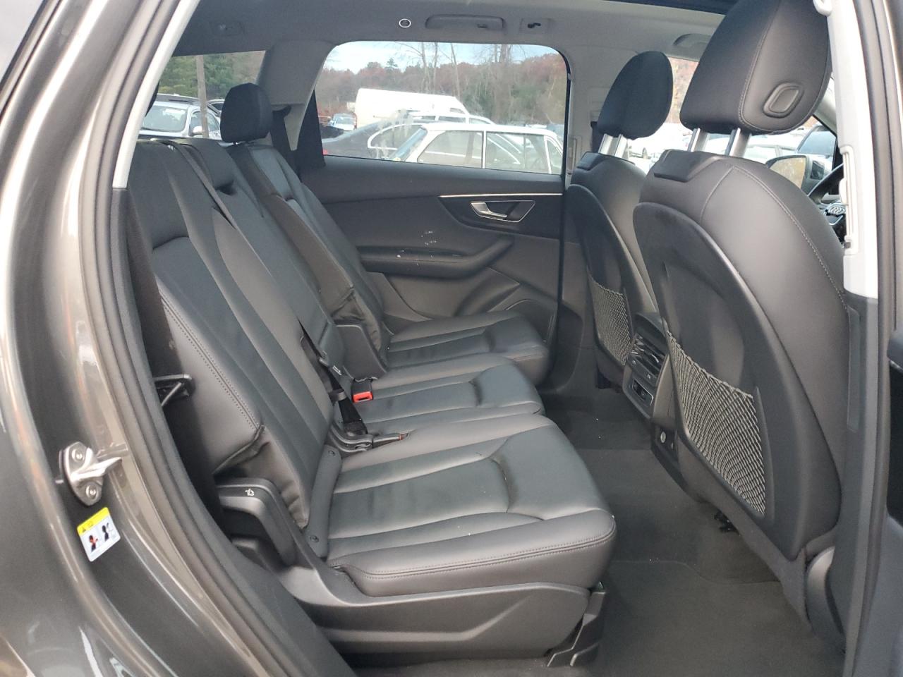 Audi Q7 Premium Plus Image 11