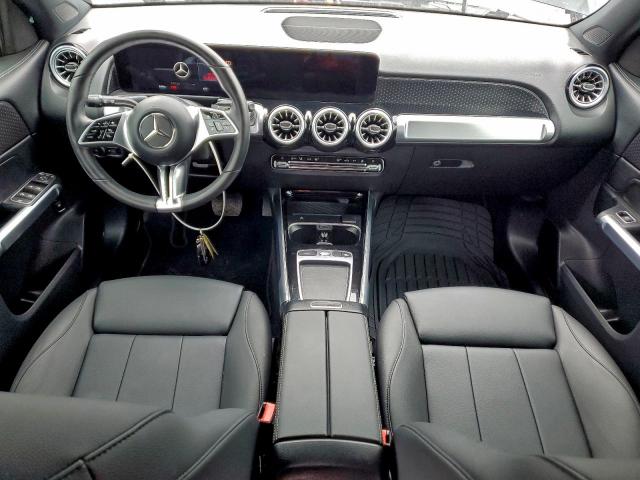 Mercedes-Benz EQB 250+ Image 4