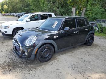 2015 MINI Cooper WMWXU3C52FT******