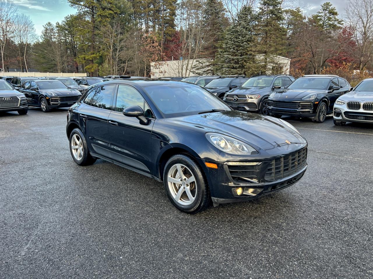 Porsche Macan S Image 1