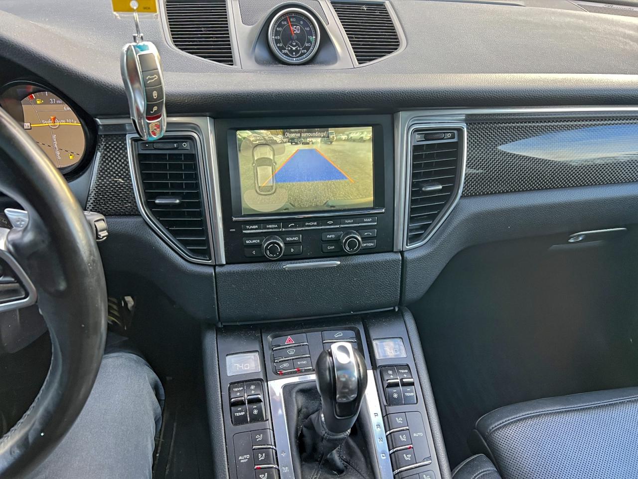 Porsche Macan S Image 4