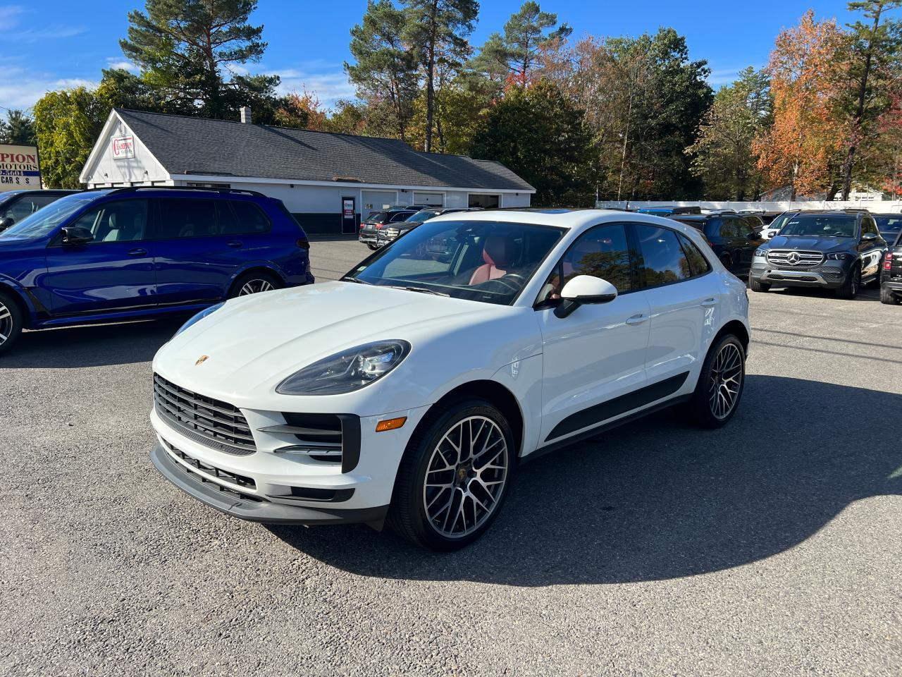 Porsche Macan Image 1