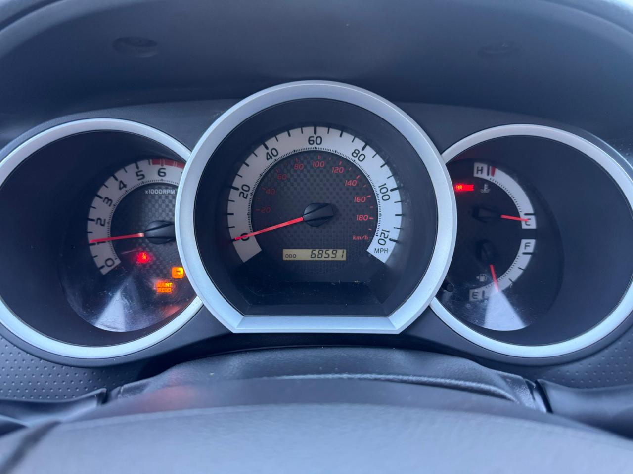 Toyota Tacoma Image 10