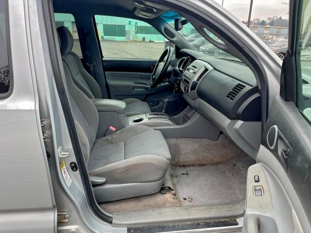 Toyota Tacoma Double Cab Image 5