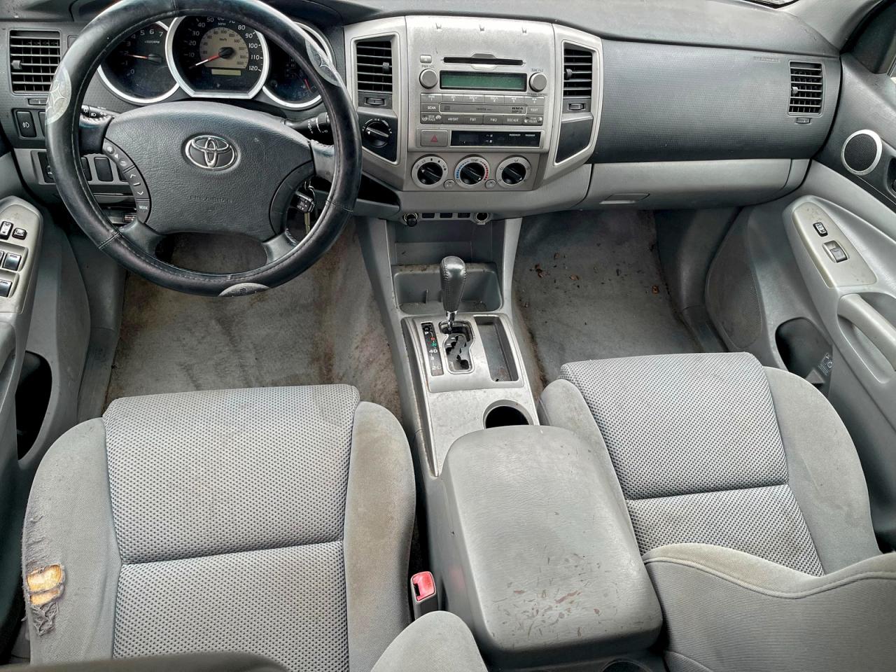 Toyota Tacoma Double Cab Image 7