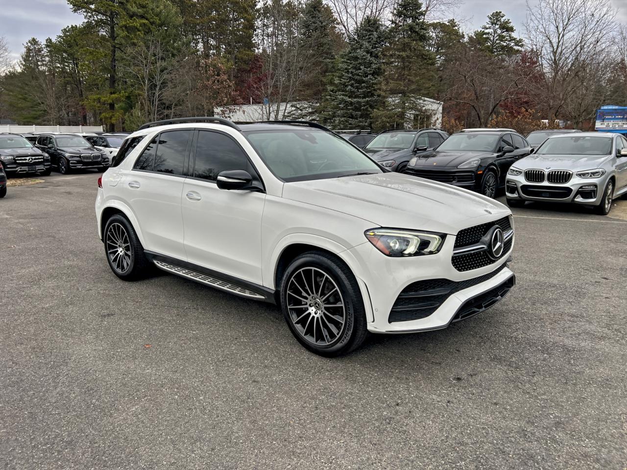 Mercedes-Benz GLE 350 Image 1